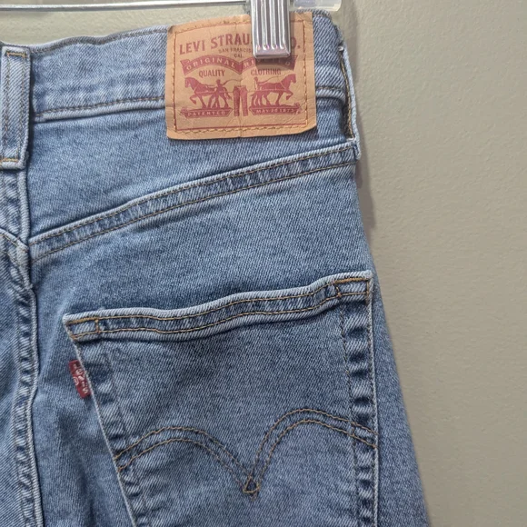 Levi's Men's Denim Blue Straight Jeans - Picture 4 of 5